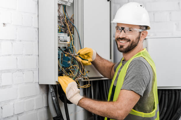  Des Moines, WA Electrician Pros